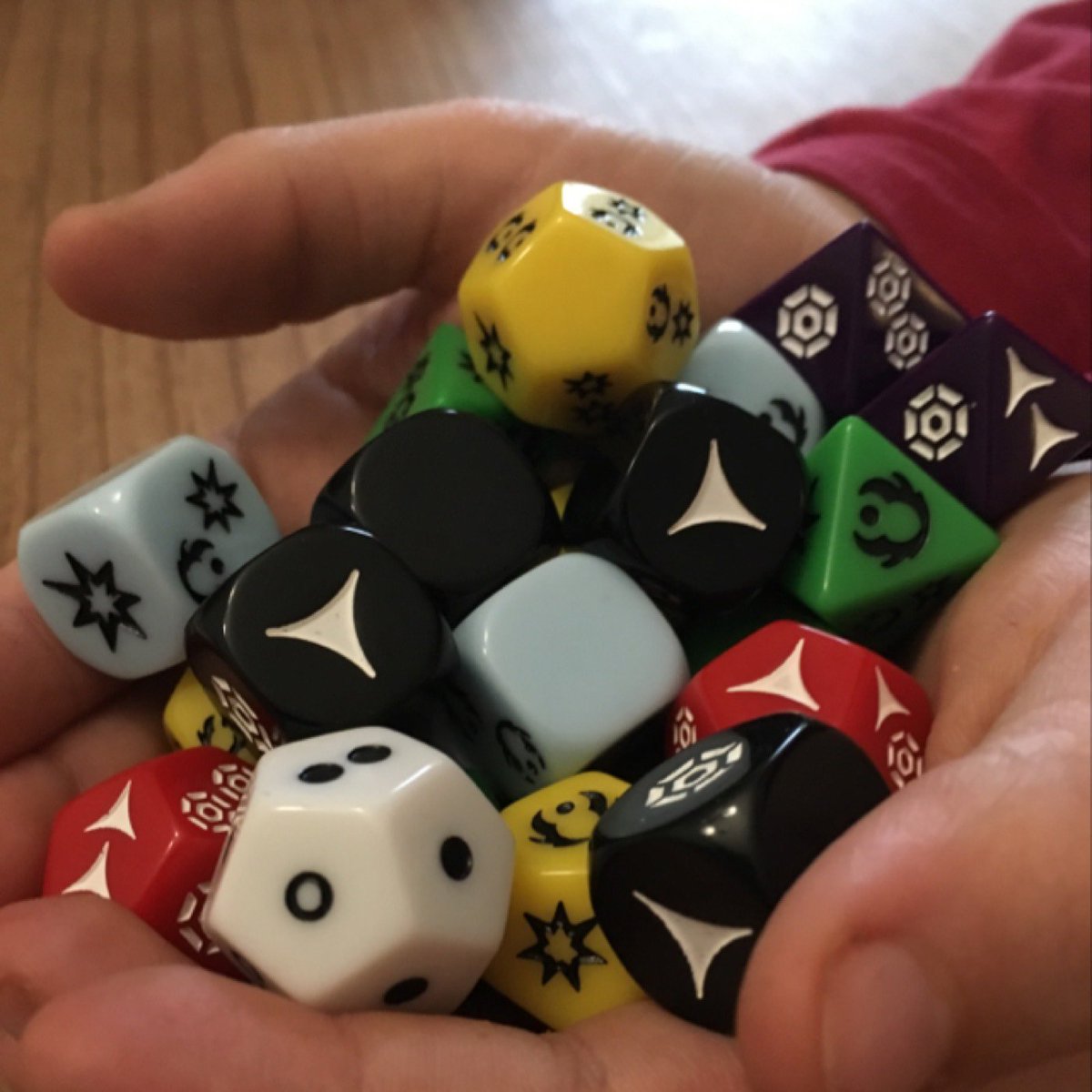 [Force Vs Darkside] S1E1 - Surveillance Droid. I learned so much in this episode. The GM is organized and entertaining. T50 is the cutest droid ever. Looking forward to the next episode. Great job <a href="/ForceVsDarkside/">ForceVsDarkside</a>
podplayer.net/#/?id=45789788 via <a href="/PodcastAddict/">Podcast Addict</a>