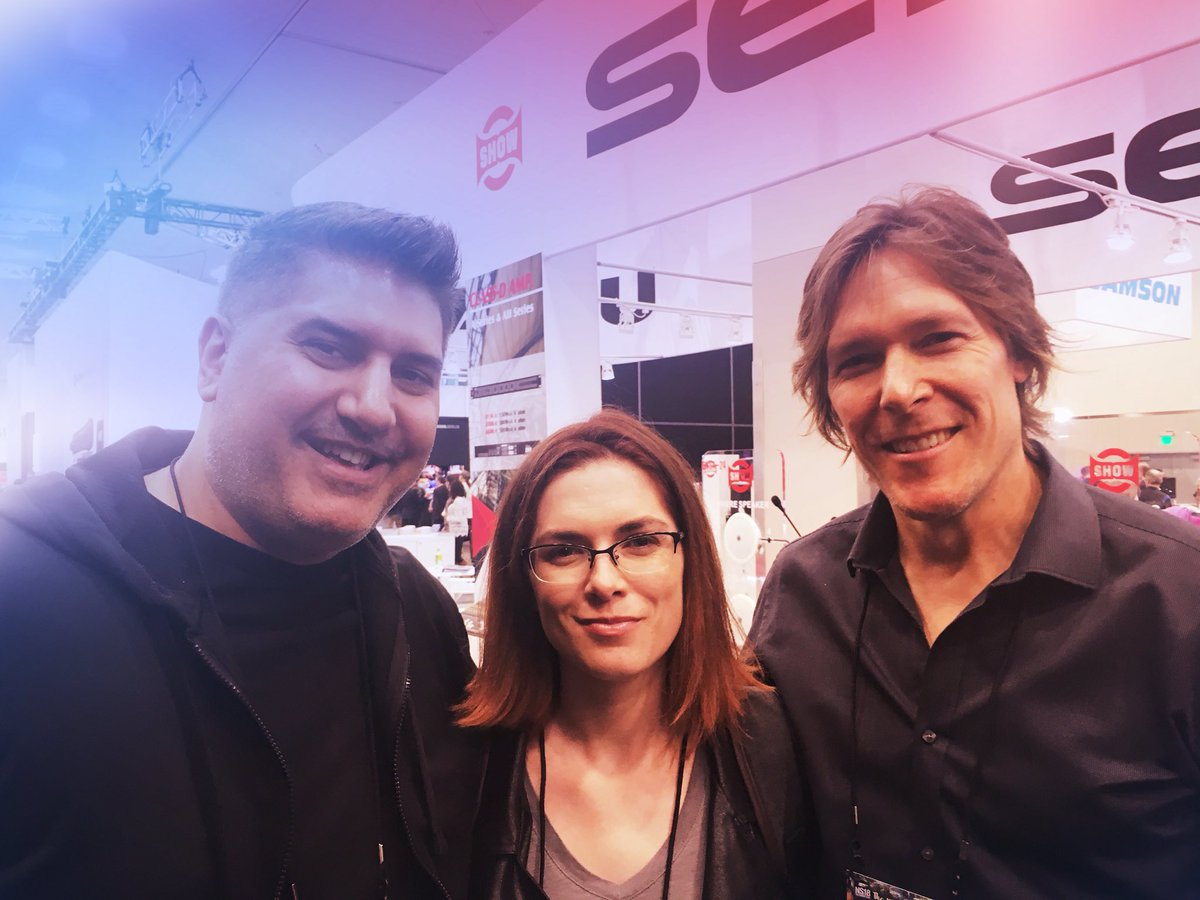 mentalnotespod's tweet image. It’s all love with Alex Oana. ♥️ Hear his inspiring journey from Mid-West engineer to mindful entrepreneur on the first episode of the #MentalNotesPodcast: mentalnotespodcast.com/episode-001-al… #NAMM #NAMMShow #AlexOana #AudioTestKitchen