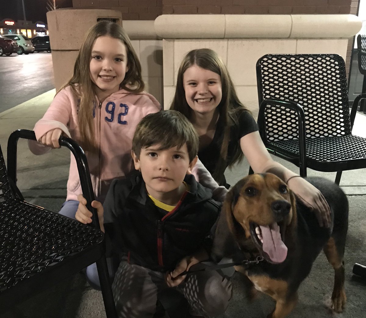 Rob_Speas's tweet photo. Thankful for the balmy weather so we could stop by @Froyoz to celebrate Auggie’s first birthday @LocalFlavor #FultonFamily https://t.co/Gd8ObGlKQb