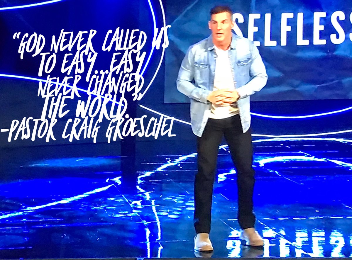 GatorLeber's tweet photo. @craiggroeschel is on Fire 🔥 for week 4 of Selfless! Don’t miss this amazing message @lifechurchOWS tomorrow or Monday night! #lcselfless #lifechurch #grateful https://t.co/7fCKCHLHU7