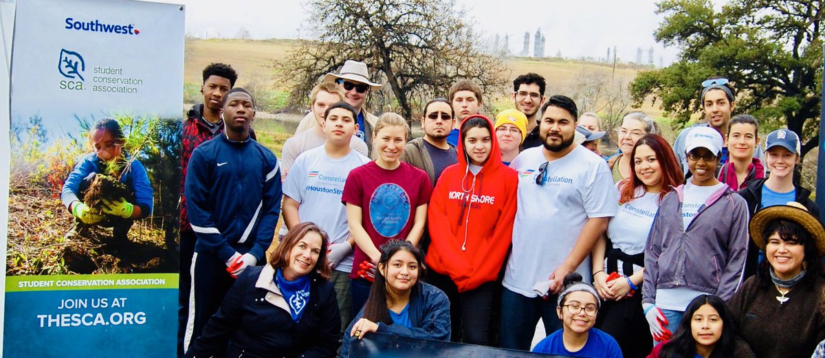 the_sca's tweet photo. We’re grateful to @SouthwestAir for helping to keep #HoustonStrong &amp; mobilize young conservationists in #SCAHarveyRecovery #SouthwestHeart https://t.co/9NVORt5rmT