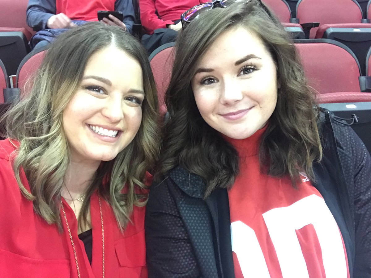 taramorrison23's tweet photo. Sisters night out!!! #GoCards #L1C4 #louisvillebasketball https://t.co/FqoMzfiBoh