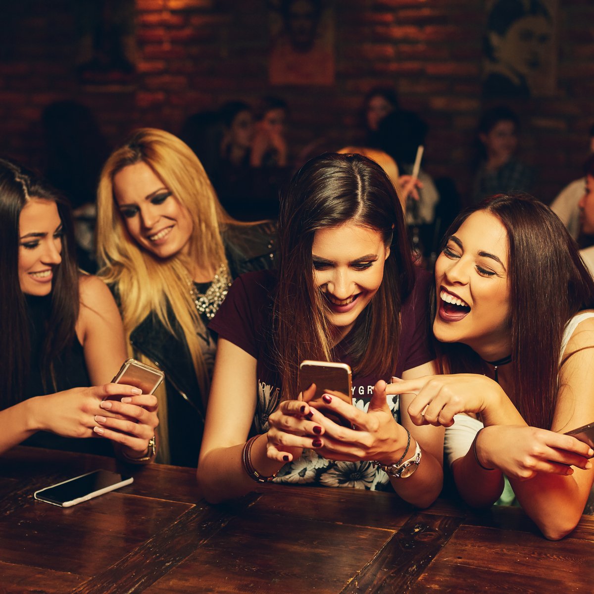 Halo2CloudLLC's tweet photo. Keep the power going on #GirlsNightOut! Stay charged with #HALO! https://t.co/pDK5RfdfrN