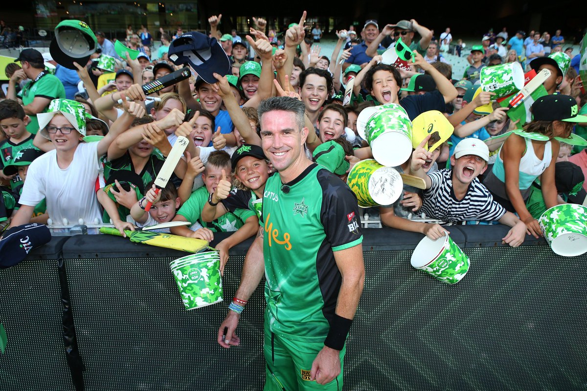 StarsBBL's tweet photo. Special edition of #StarsCast with @KP24 joining us on our match day edition! Listen here: https://t.co/sd4Qp8AWYH #TeamGreen https://t.co/8YFI5pkqwo