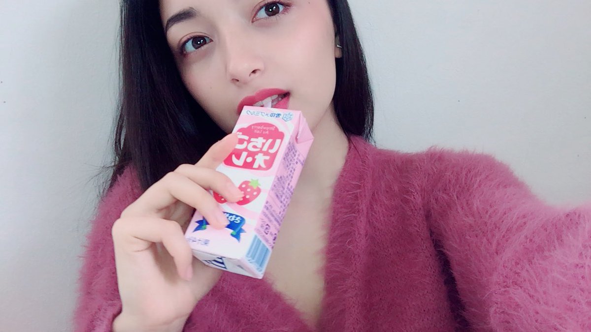 myxx_erika's tweet photo. おはぽんっ
今日めっ��ゃ自撮り盛れたので気分が良き子ちゃん👧🏼🌈💓

RTしてくれたらハッピーがお裾分けされます🤫 https://t.co/f63CBY91lh