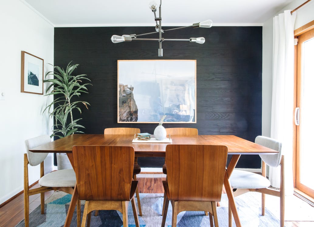 storagechoice's tweet image. When it comes to decluttering your home, does it seem that with every passing minute you become less and less motivated to finish what you started? You're not alone. Read this article for a solution to this issue: bit.ly/2iWmX7f