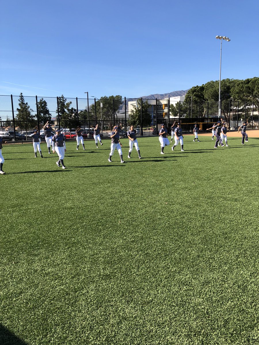 _eccsoftball's tweet photo. First game of the season...first win of the season. Warriors take down Southwestern 10-0 in 5 with the help of 4 homeruns! https://t.co/KWuLh8jhWJ