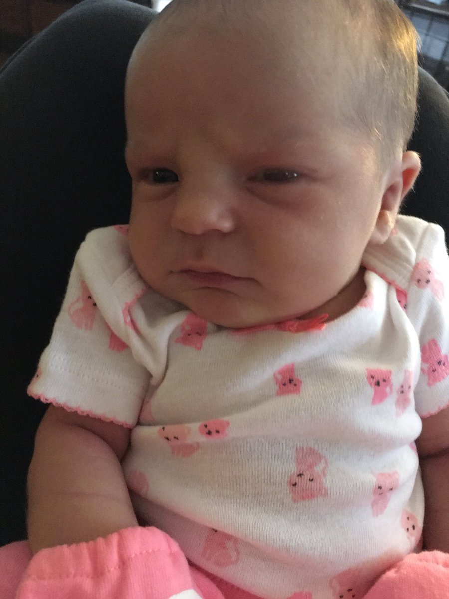 AmberlyCreg's tweet photo. I can’t believe my babygirl is a week old already!! 😫 https://t.co/K7kvP7rV0r