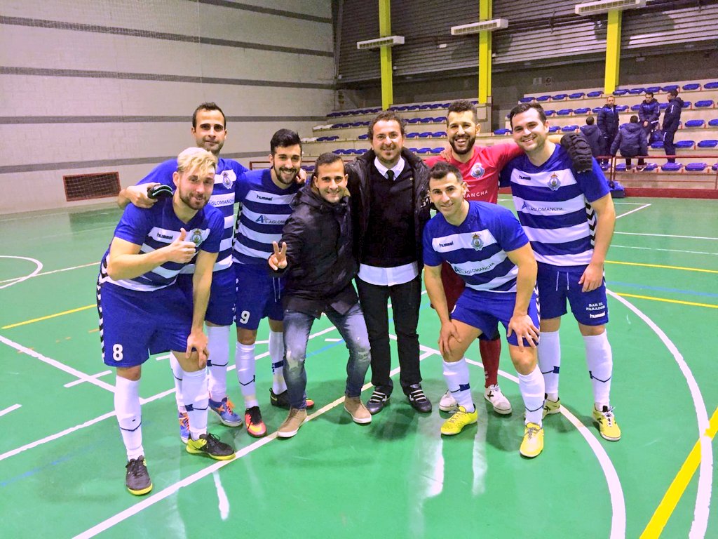 Hoy he podido disfrutar de familiares y amigos además de presenciar un bonito partido de <a href="/almadencf/">Patrimonio AlmadénFS</a> en el que los puntos se quedan en casa.
Enhorabuena a todos, y está claro lo que dicen de los viejos rockeros 😉...

GRACIAS ALMADÉN 💗 POR LA OPORTUNIDAD Y AYUDARME A CRECER!