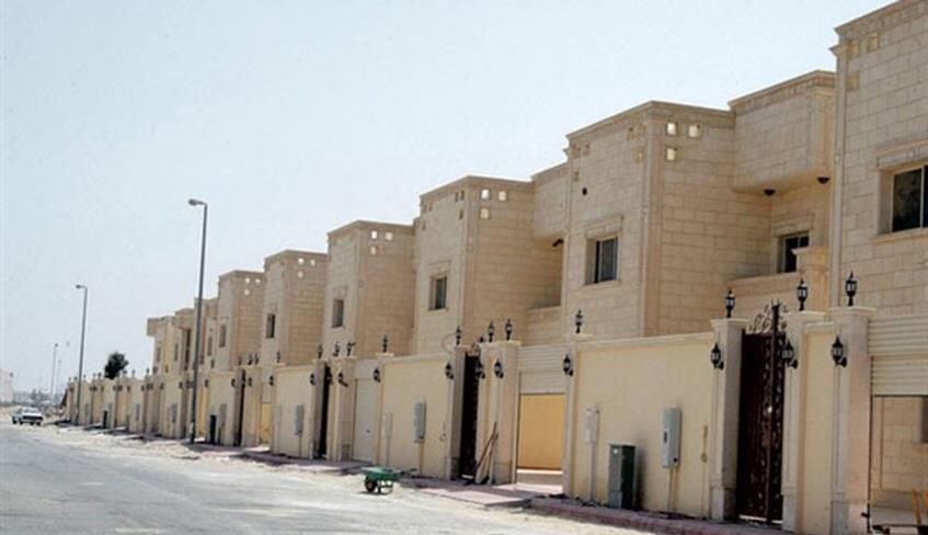 مهما سُحبت الأموال من البنوك
مهما انتقلت
مهما اتجهت
مهما استثمرت
مهما تم تحويلها
مهما تم صرفها
مردُّها ومرجعها الى الاستثمار العقاري 
الأكثر أماناً …
.
 #صباح_الخير