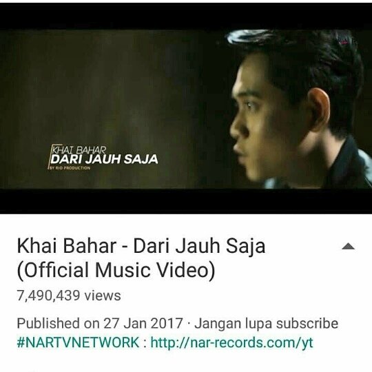 aisyaahdania94's tweet photo. Happy 1st birthday too DARI JAUH SAJA๐wlaupn lagu ni jarang didengar di radio,,but memng best,,sadiss lagu ni...hahahah
#khaibahar94
#MyKb
@khaibahar94_ https://t.co/gMtyfUVIcY