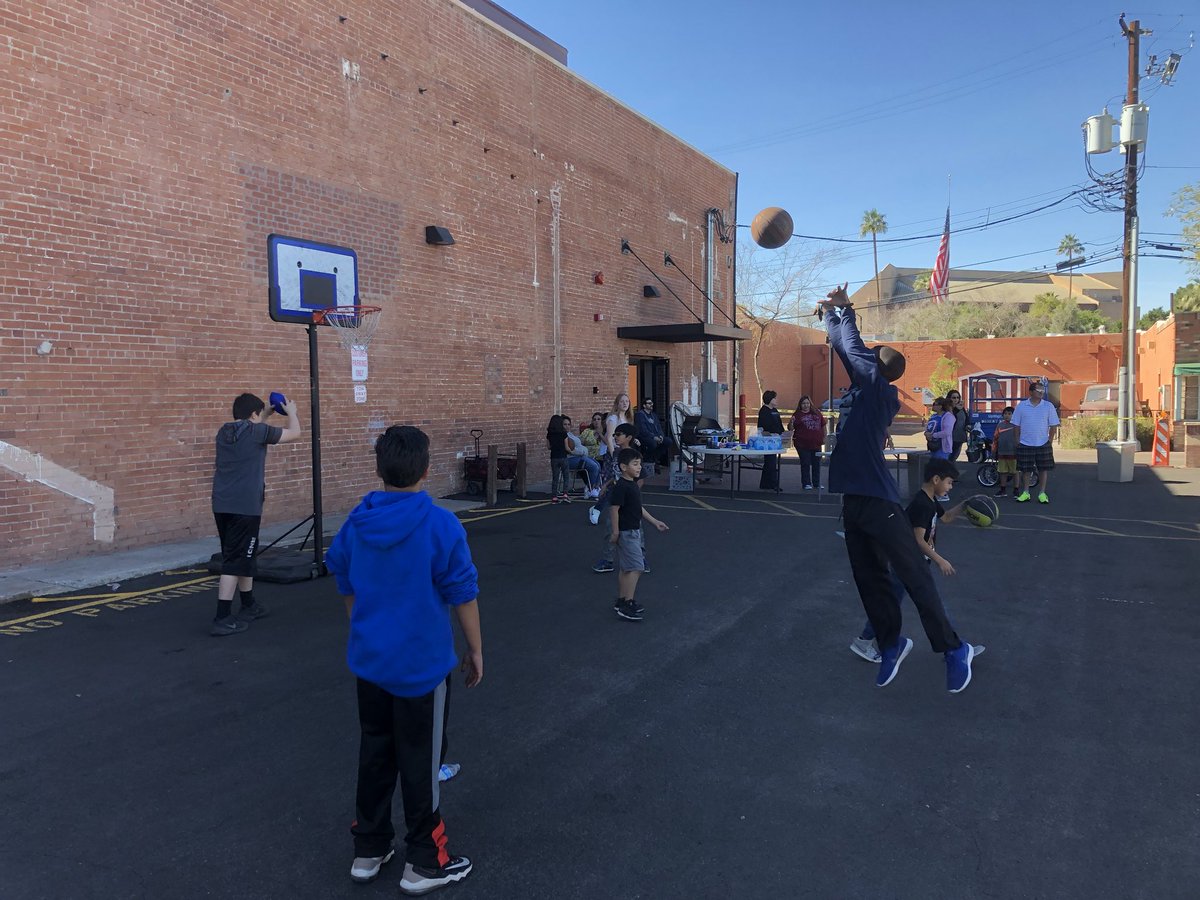 MarkReiswig's tweet photo. Pretty awesome party this morning @CatalystPHX #glendale #goodtimes #catalystaz https://t.co/Cm2Ct2duec