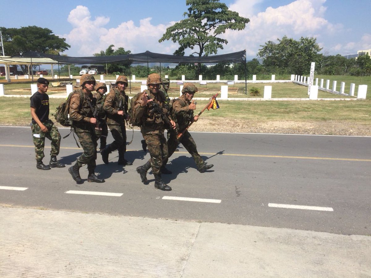 natandrearc's tweet image. Termina en #BrigadaEspecialDeIngenieros de #COING @COL_EJERCITO la prueba "Zapador", participaron 27 equipos de las Unidades Tácticas y el Estado Mayor, fin de obtener el honor de portar la "Boina" símbolo de la mística y la milicia de los Soldados #Multimisión.