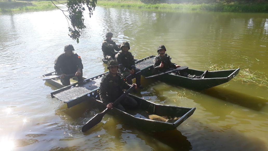 natandrearc's tweet image. Termina en #BrigadaEspecialDeIngenieros de #COING @COL_EJERCITO la prueba "Zapador", participaron 27 equipos de las Unidades Tácticas y el Estado Mayor, fin de obtener el honor de portar la "Boina" símbolo de la mística y la milicia de los Soldados #Multimisión.