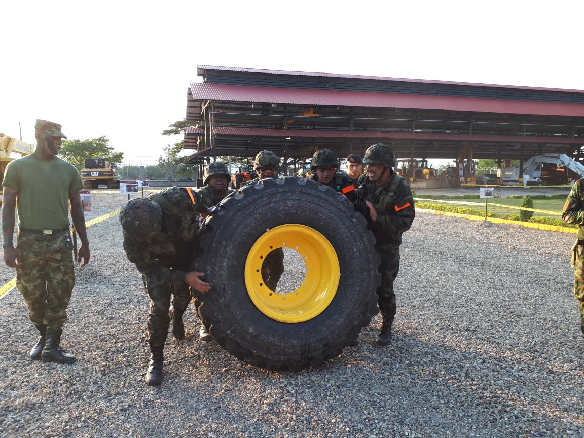 natandrearc's tweet image. Termina en #BrigadaEspecialDeIngenieros de #COING @COL_EJERCITO la prueba "Zapador", participaron 27 equipos de las Unidades Tácticas y el Estado Mayor, fin de obtener el honor de portar la "Boina" símbolo de la mística y la milicia de los Soldados #Multimisión.