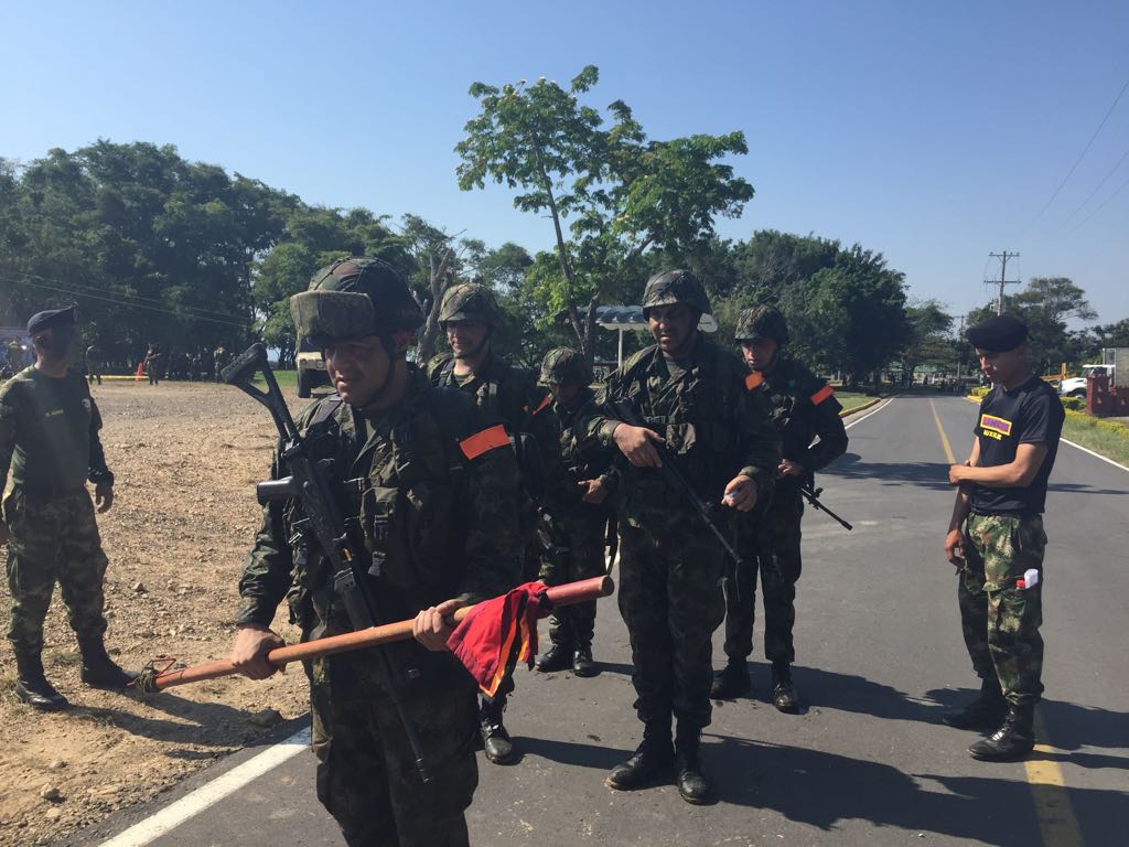 natandrearc's tweet image. Termina en #BrigadaEspecialDeIngenieros de #COING @COL_EJERCITO la prueba "Zapador", participaron 27 equipos de las Unidades Tácticas y el Estado Mayor, fin de obtener el honor de portar la "Boina" símbolo de la mística y la milicia de los Soldados #Multimisión.