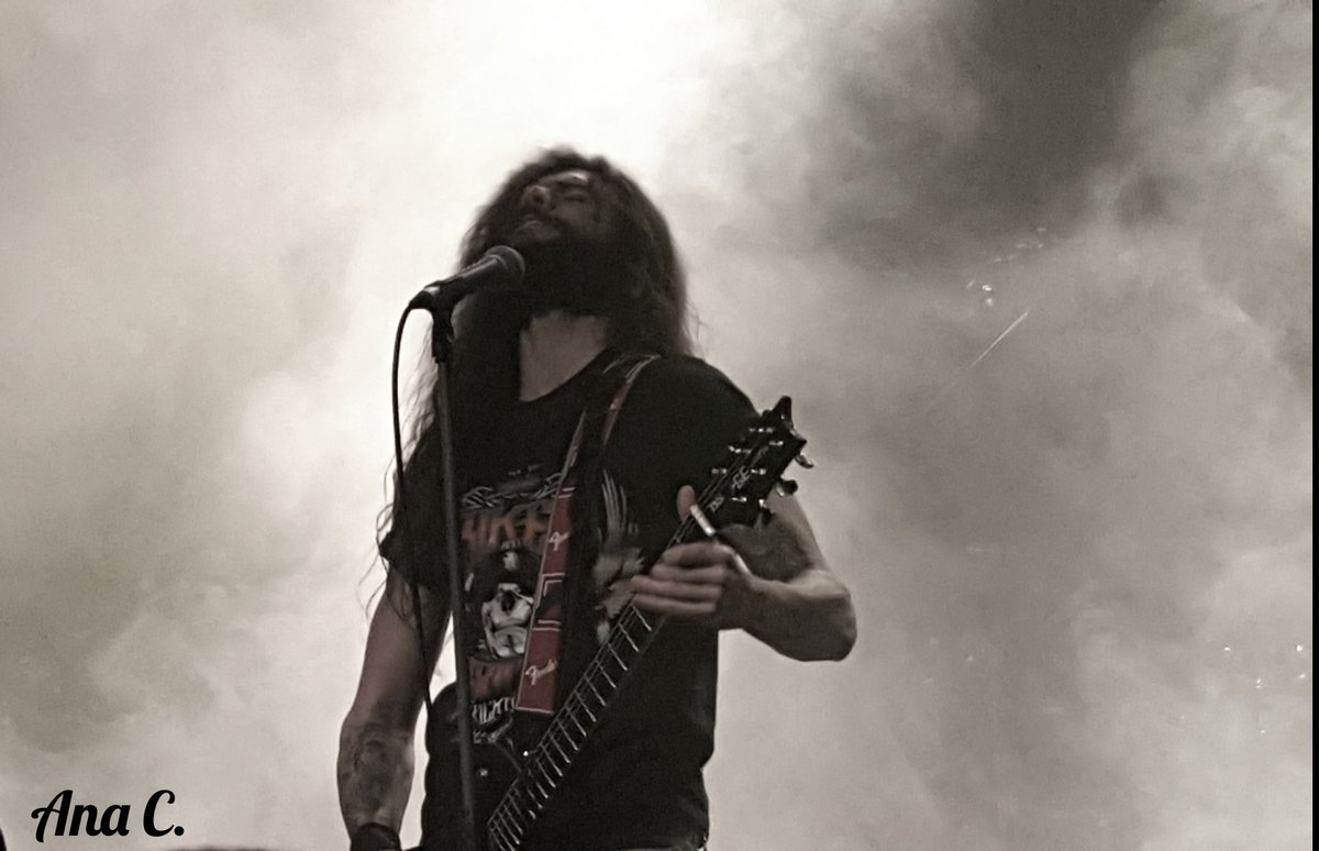 aniiitaa1's tweet photo. Grandioso @LeoJimenezMetal en el #PucelaRock
@CalleUnder https://t.co/jvzMik39kH
