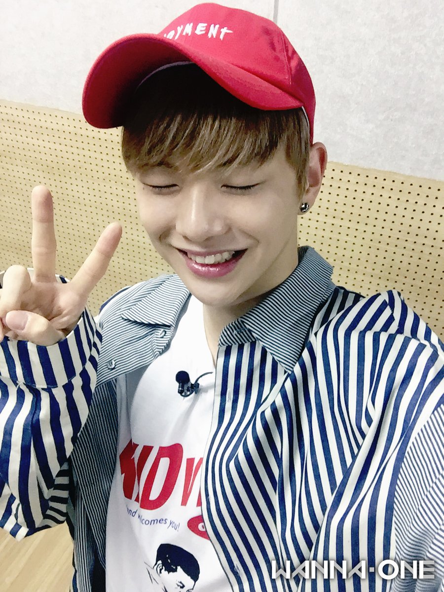 BABlancar's tweet photo. [ THREAD ] Sebuah dedikasi untuk perjalanan seorang Kang Daniel🍑

🙏(Reply? No! Quote? Yes!)🙏

#KangDaniel #WannaOne 
#강다니엘 #워너원 https://t.co/9PMhUxMPlM