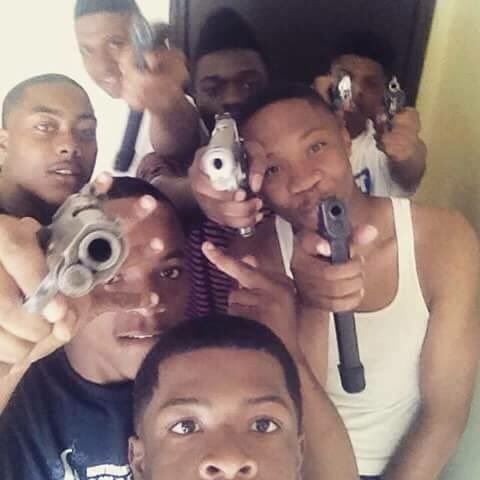 ProjectBaby_2x's tweet photo. 2015 Was A Hot Summer 🔥☀️#FreeTay40 #LongLiveTeeRuger @CeoStackzz @Tay40_ @KXray4 https://t.co/dyWYPjXZ3c
