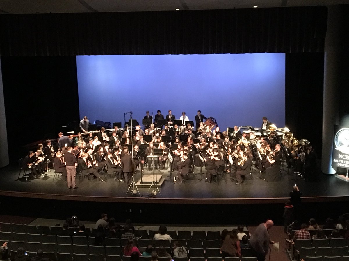amccomas121's tweet photo. What an amazing day of performances!! First the NC South Central All-District Band Concert then our Winter Guard preview show. Students from @MGSDschools shared their talents with poise, grace and tons of smiles! #mgsdARTS https://t.co/lVQtKyzWrY
