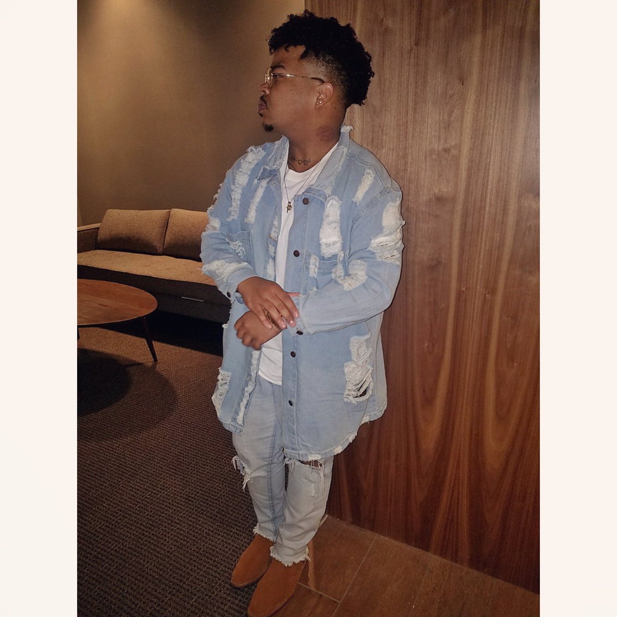 justnathaniel__'s tweet photo. I'm a nightmare, dressed like a daydream•#easykill #fly #fashion #mensfashion #guyswithswag #menstyle #atlanta #fatshion #bigboyfly #handsome #guyswithstyle #prettyflysociety #fashiongram #versatile #SaturBAE #denimlove #plusmalefashion #fashionable #urbanstyle #ootdmen https://t.co/sQwr7wGJQU