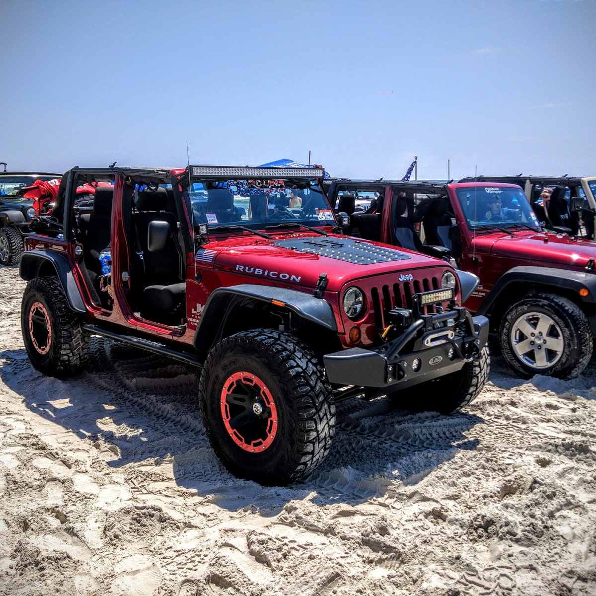 Scooby_Barkley's tweet image. Need to smell the sea! #BeachLife 😎  @Emmyforprezzy @iwata77 @THEJeepMafia @Thejeepboss @FlaCrackerBoy @ReturnCheck @Jeep @jeepf_offlorida @VaTacJeeps @offroadelements @skipr619 @hawkaire_clt @DSDeputyMarshal @Ke_LeeJ @louly34 @_Truck_Norris_ @itsJeepsDaily @rpx53 @JeepLifers