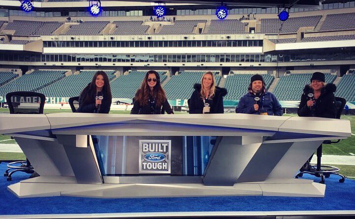 AshleyAug21's tweet photo. Reminiscing on an incredible week in Philly; and how much I really like this beanie. Enjoying every step of this journey! #blessed #movelifeforward #sandandstars #dreamchasin #nfcchampionship #philly https://t.co/WL7lypkRy2