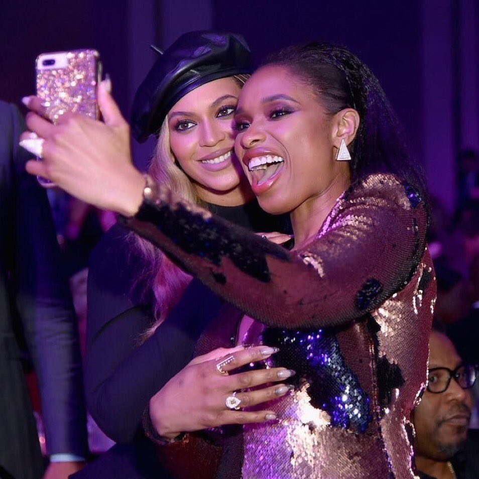 heyitskaykay1's tweet image. DREAM GIRLS REUNION🤧🤧😭