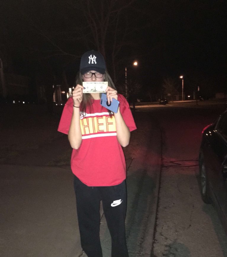 OsAssassin18's tweet photo. Oh no.. Who’s going to win it all now that @MeghanSiebs is out??😩😩 https://t.co/6w3glpWAns
