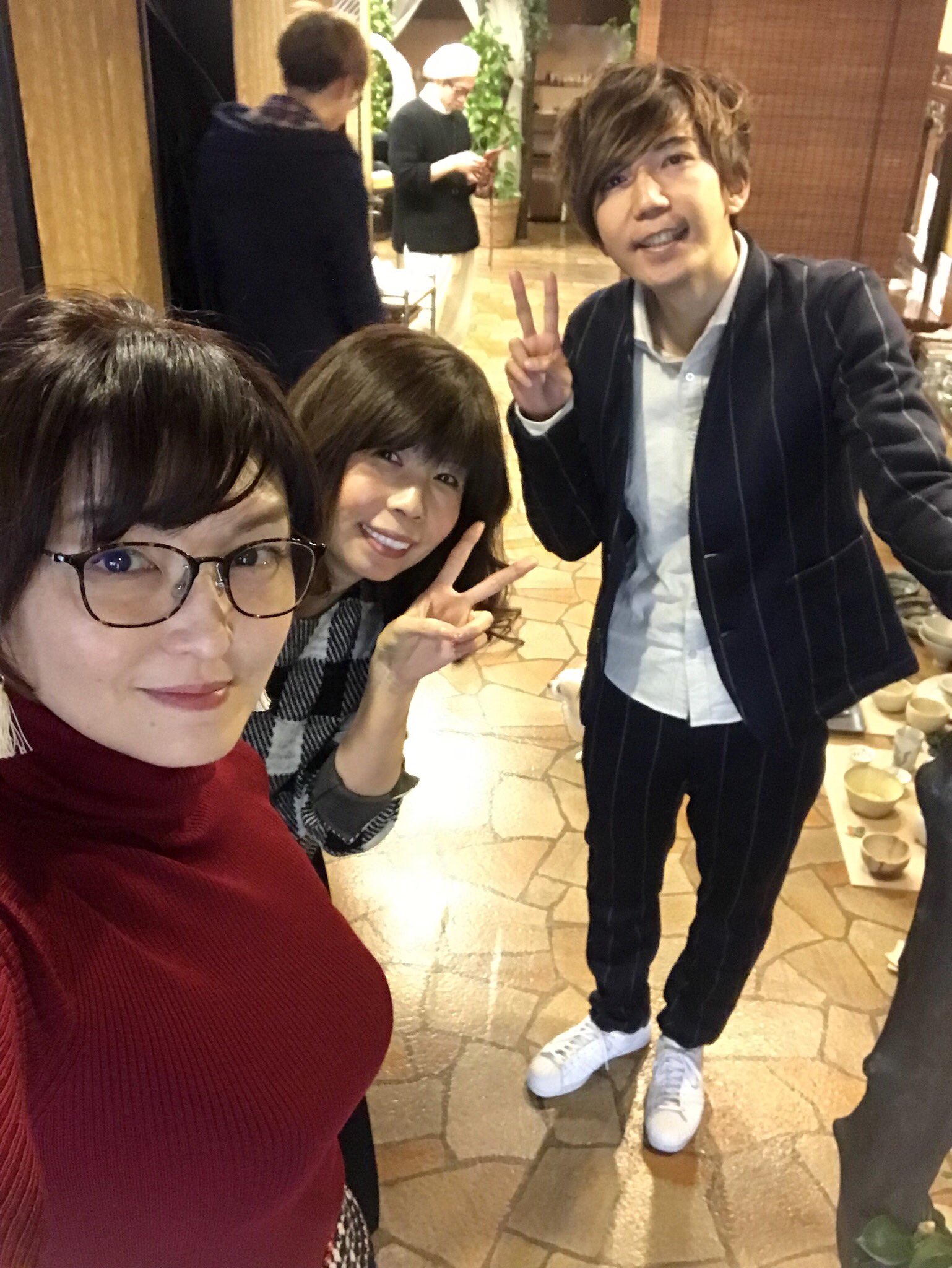 みわ お洋服とうつわと珈琲豆riyon 今日もこのメンバーでお待ちしてますっ うつわcafe 本日最終日 元気にいくよーーーーーーー カフナ 京急蒲田 T Co Ntnkq2djvh Twitter