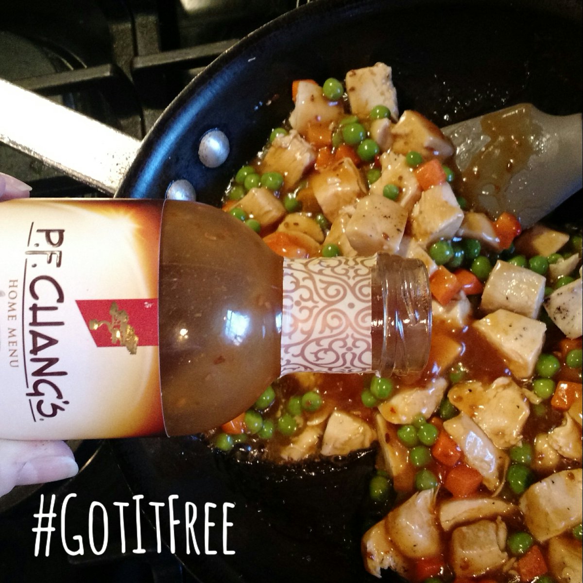 Rebeccathemom's tweet photo. Yummy Sesame Sauce!! @pfchanghomemenu @Influenster #RecipesThatWok #SauceThingsUp #Ad #Contest https://t.co/I0AsuhjnIH
