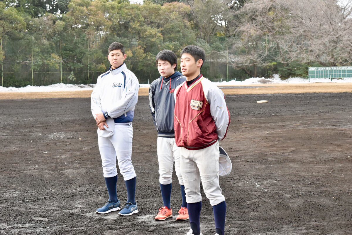 横浜国立大学硬式野球部 新入生 練習参加 本日は3名の新入生が練習に参加しています 厳しい寒さを忘れてしまうほど 練習は活気に溢れています 国大野球部では 選手 学生コーチ 男女マネージャーを募集しております 私たちと本気の大学野球生活