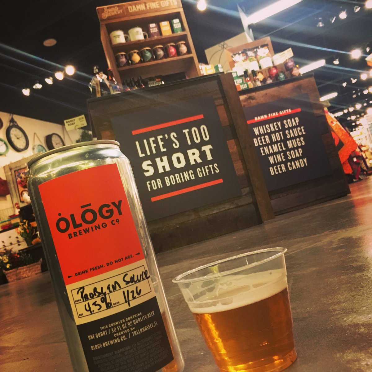 SwagBrewery's tweet photo. Vegas, baby!
๐ฐ
All set up for tomorrowโs big trade show at the @lasvegasmarket - time to enjoy some suds from our favorite FL brewery, @ology_brewing_co
๐บ
Enjoy whatever youโre tipping back tonight + stay safe!
๐ฅ
#beer #beersoap #wine #whiskey #craftbeer #maycontainalcohol https://t.co/T89RhBeaHB