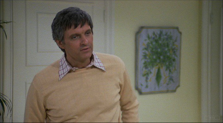 Alan Alda is now 82 years old, happy birthday! Do you know this movie? 5 min to answer! 