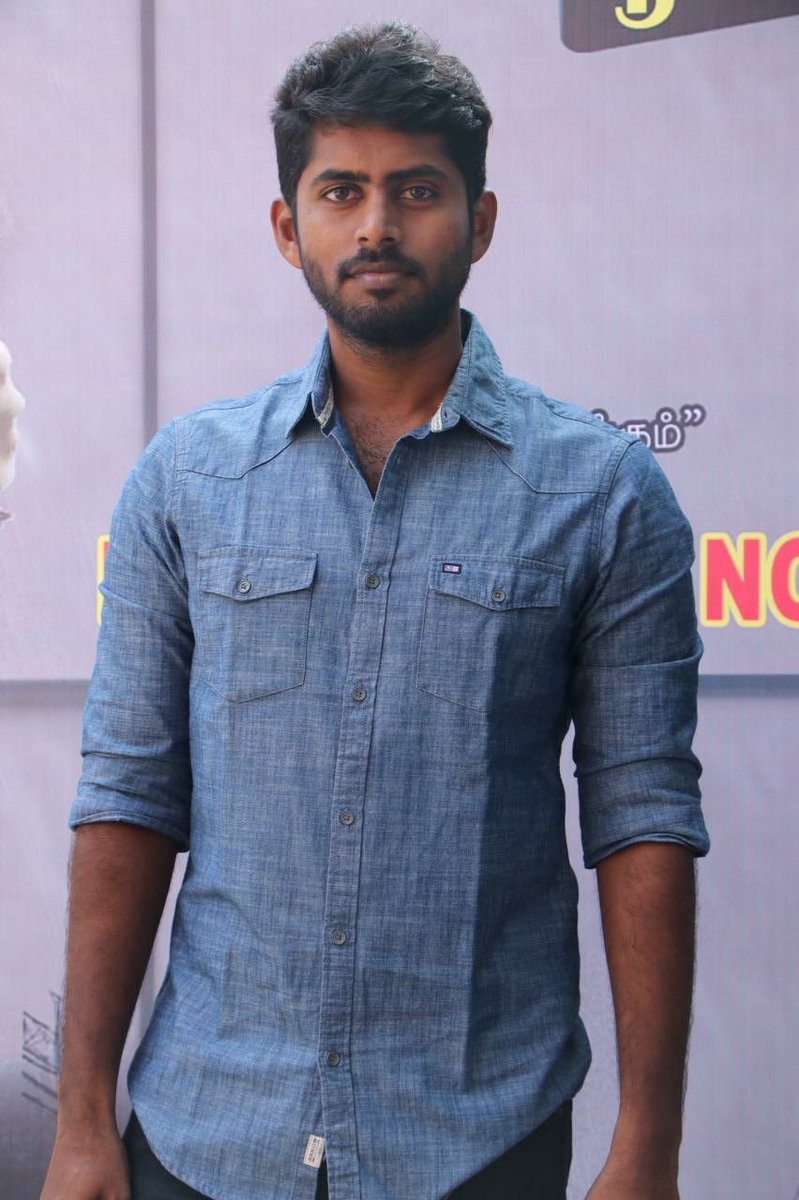 kollywoodvoice's tweet photo. @am_kathir , Director Pattukkottai Ranjith Kanna Producer PaariVallal joins
#MProduction 's " Production No1" Pooja Now
@PROSakthiSaran https://t.co/yp3w5J1K7C