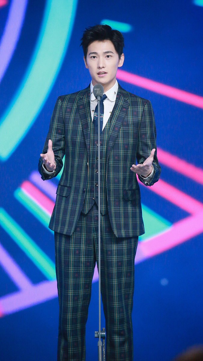 wowyy0909's tweet photo. WOW！20180119 2017Yuewen SuperIP 
Award  #YangYang #杨洋icon #杨洋 #양양 https://t.co/35TjwRmJWb
