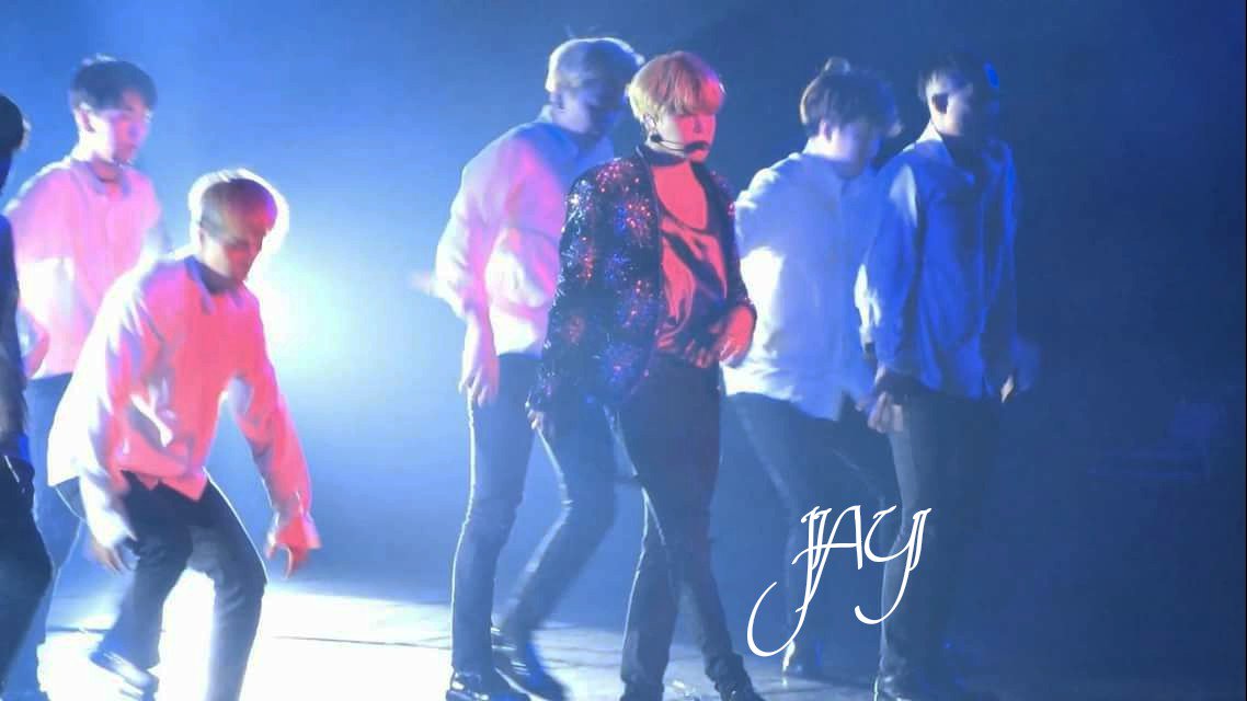 jiayipeow48's tweet photo. 20171023 오빠 진짜 멋있네요!!
#bts #Taiwan #taipei #concert #방탄소년단 #지민 #JIMIN #lie https://t.co/HJTs7hAEYq https://t.co/Ni78hRFt3x