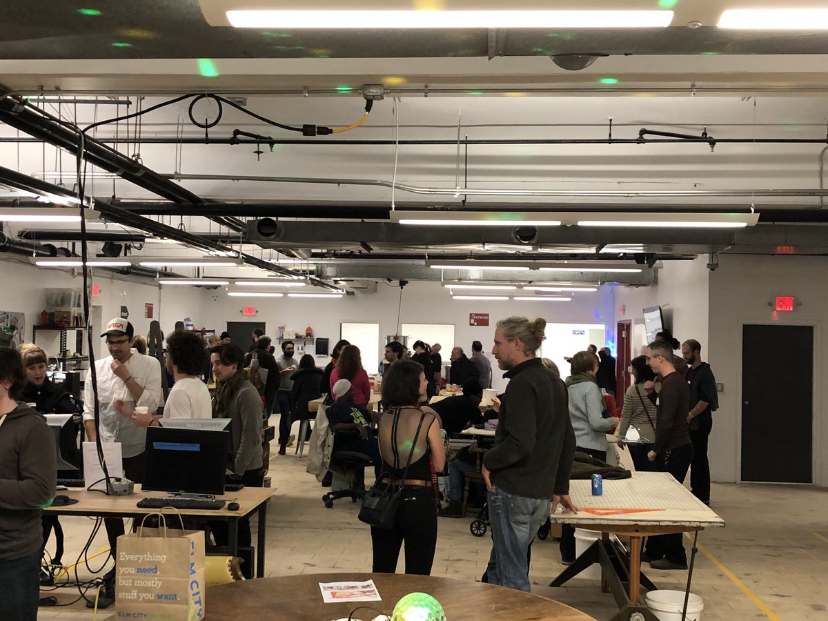 benberkowitz's tweet photo. 300 nametags gone in an hour @MakeHaven opening. 10 new members joined and whole lot of new friends. Congratulations @JRLogan https://t.co/T1GLLfw3xP