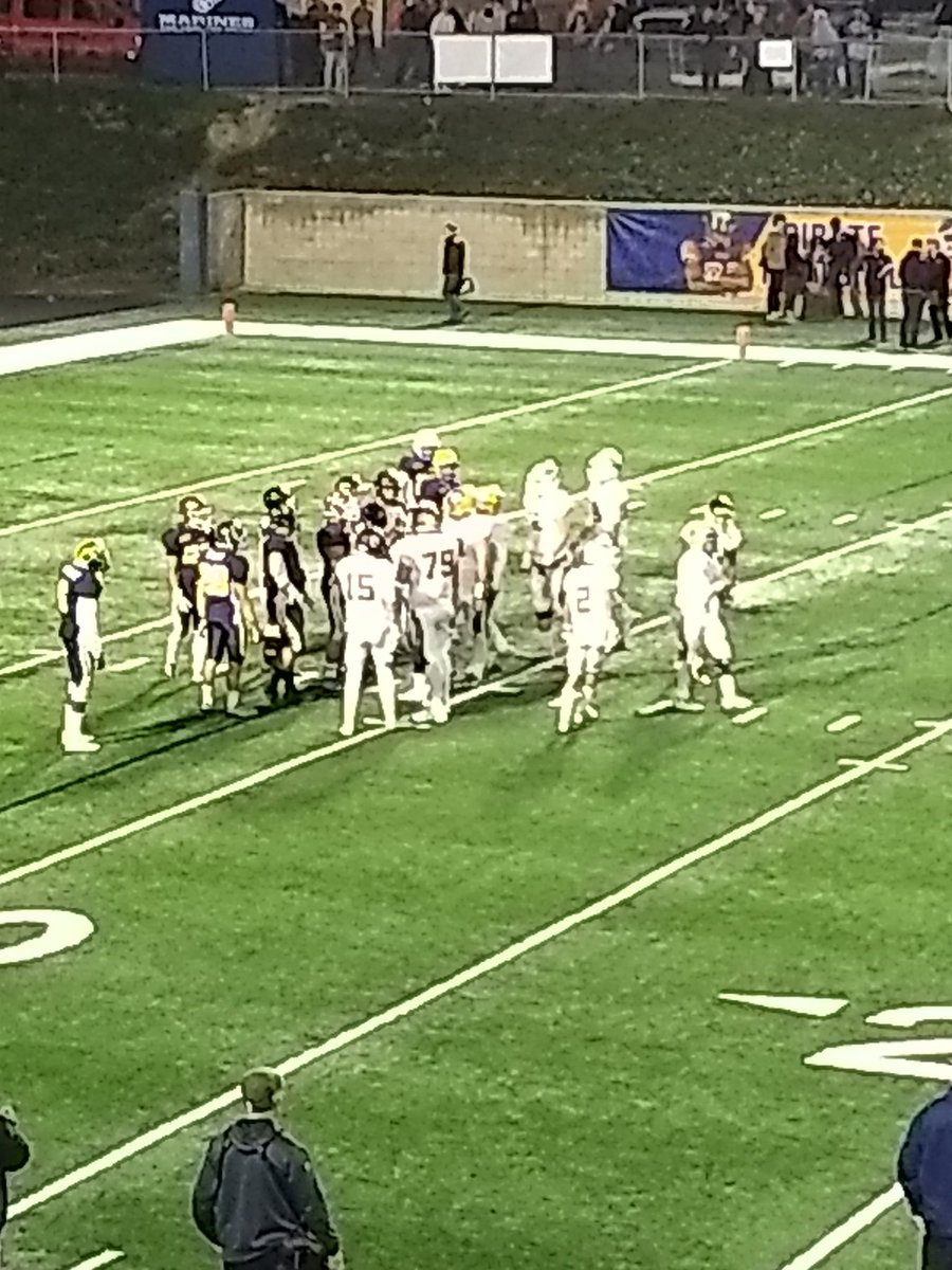 m_bowe's tweet image. Victory formation for the South!  #ocallstar @shane_bowe72