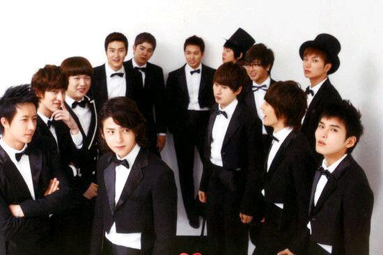 mrslee143's tweet photo. Miss you all 💙💙💙💙
#TeamSuperJunior #TwitterBestFandom  #SoompiAwards https://t.co/RvmofE7cer