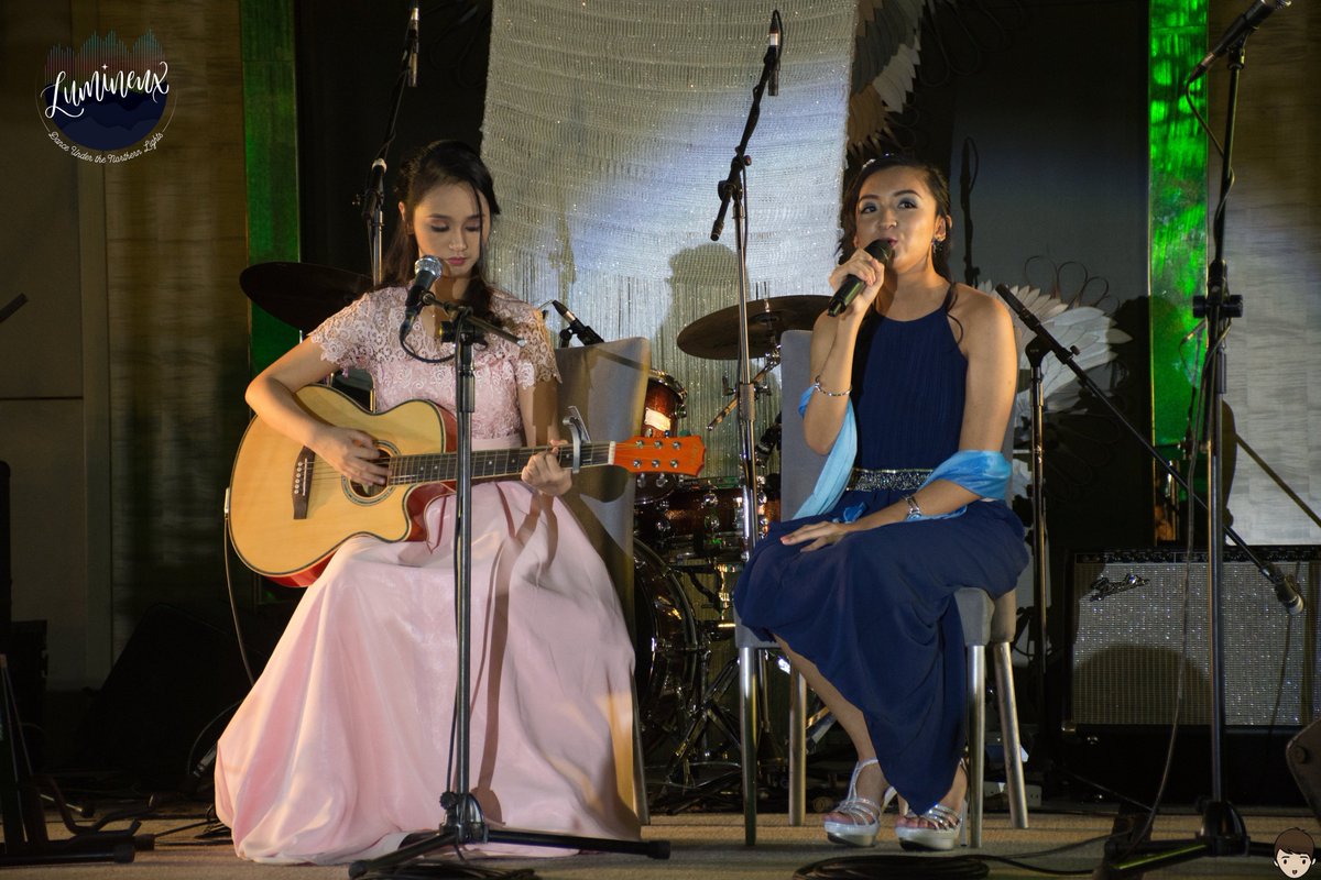 MCHSProm2018's tweet photo. We truly loved these dinner performances as much as we loved the food being served 💓 https://t.co/WTbdlRTPiA