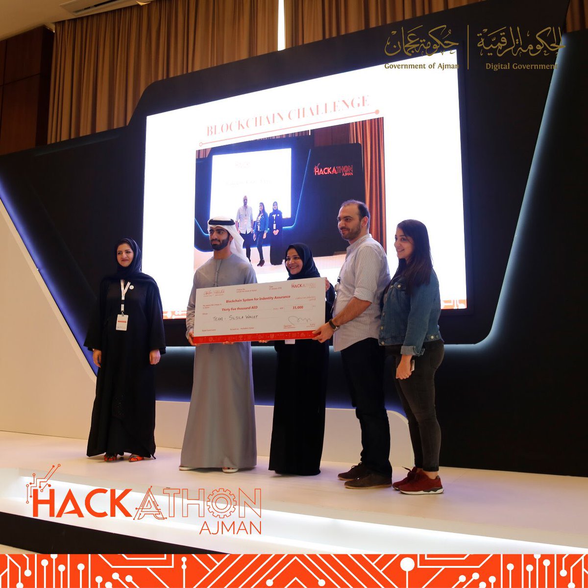 Digitalajman's tweet photo. نبارك لفريق "SILSILA WALLET" الحائز على المرتبة الأولى في فئة البلوك تشين بجائزة نقدية قدرها 35,000 درهم.
.
Congratulations to the team “SILSILA WALLET" for winning the first place in Blockchain category with a total of AED 35,000 cash prize.
#ajmanhack https://t.co/O9YELSIOdL
