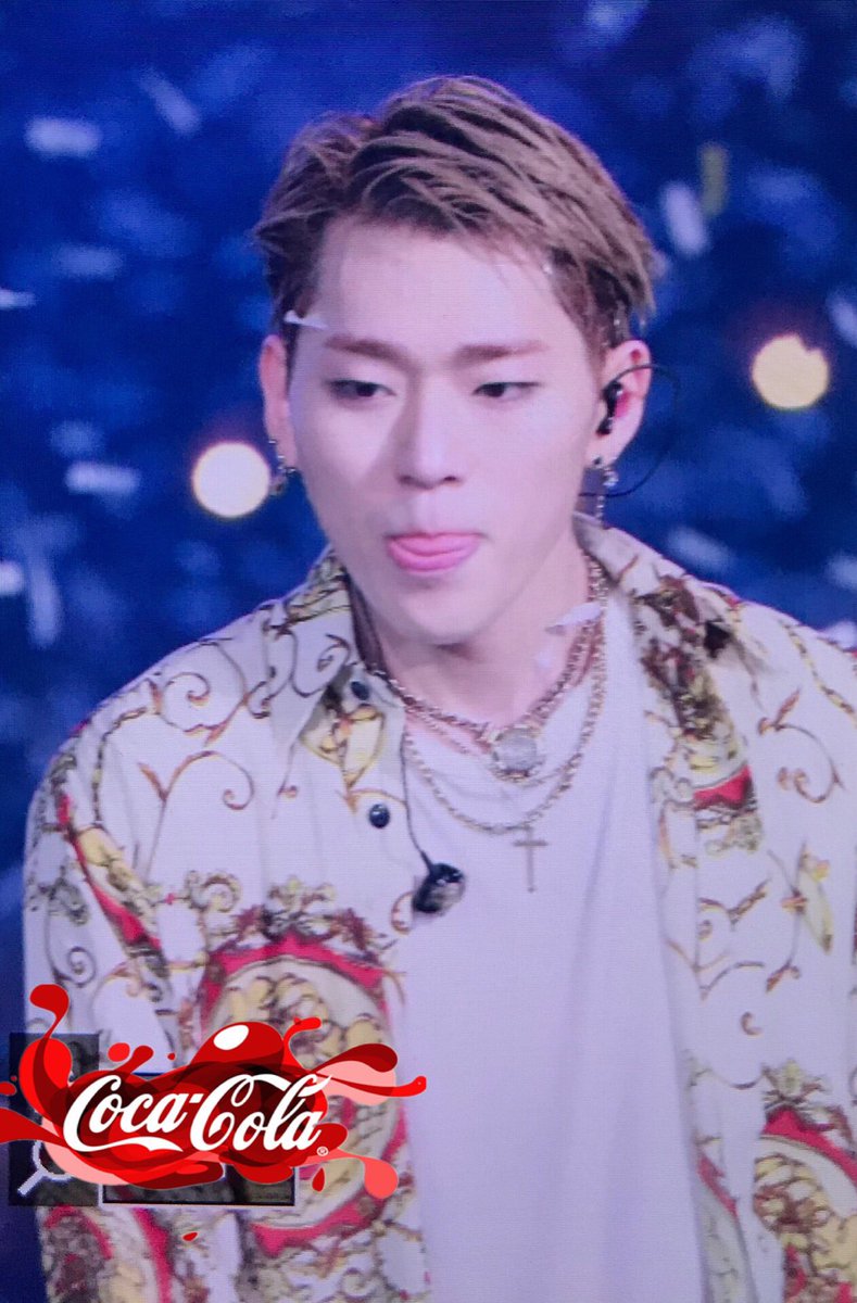 cola0914's tweet photo. 180128  콘서트 #지코 #블락비 #우지호 https://t.co/iXHFtFMGZY