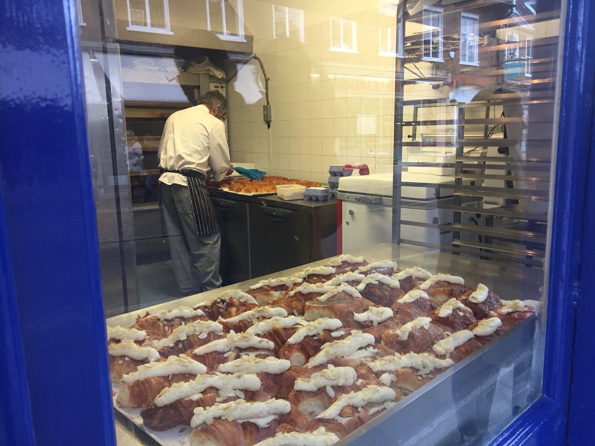 Love that you can watch them create amazing pastries and bread through the window <a href="/QuotidianBakery/">Quotidian Bakery</a> in #Hitchin #bakery