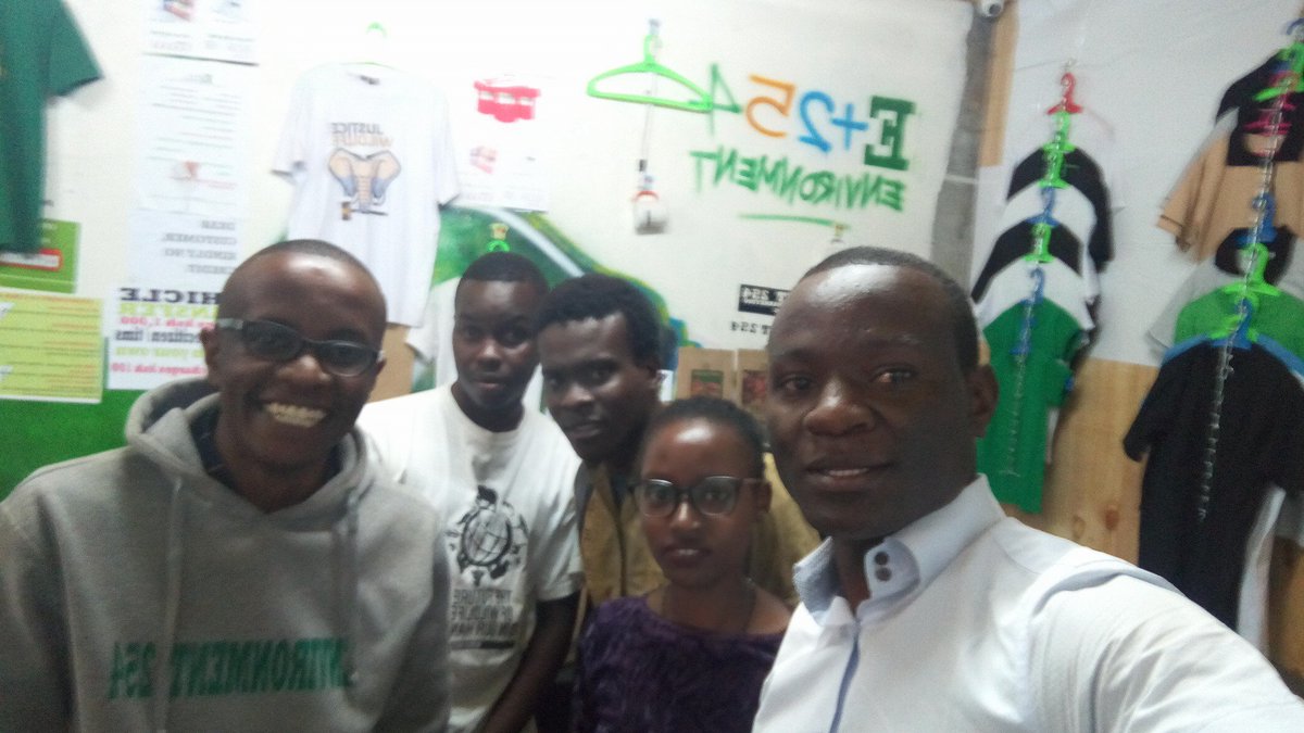 AntonyNgureG's tweet photo. Thank you to all those who joined us in the digital marketing training. #environment254 https://t.co/y0QQCu1JLq