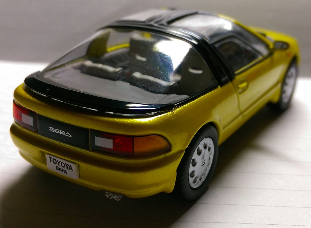 Tastuaki 今日の収穫vol 6 1 ファースト43 トヨタ セラ 価格 1180円の10 引き 中古 色は黄色に見えますが 緑のようです 4枚目は実車 トヨタ公式twitterより との比較 ミニカー ファースト43 トヨタ