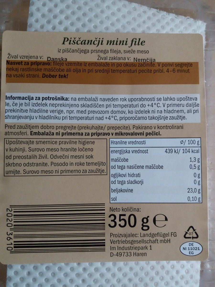 ales_primc's tweet image. Piščančje meso jemo iz držav, ki imajo 3 krat višjo povprečno plačo in 20% dražjo elektriko.