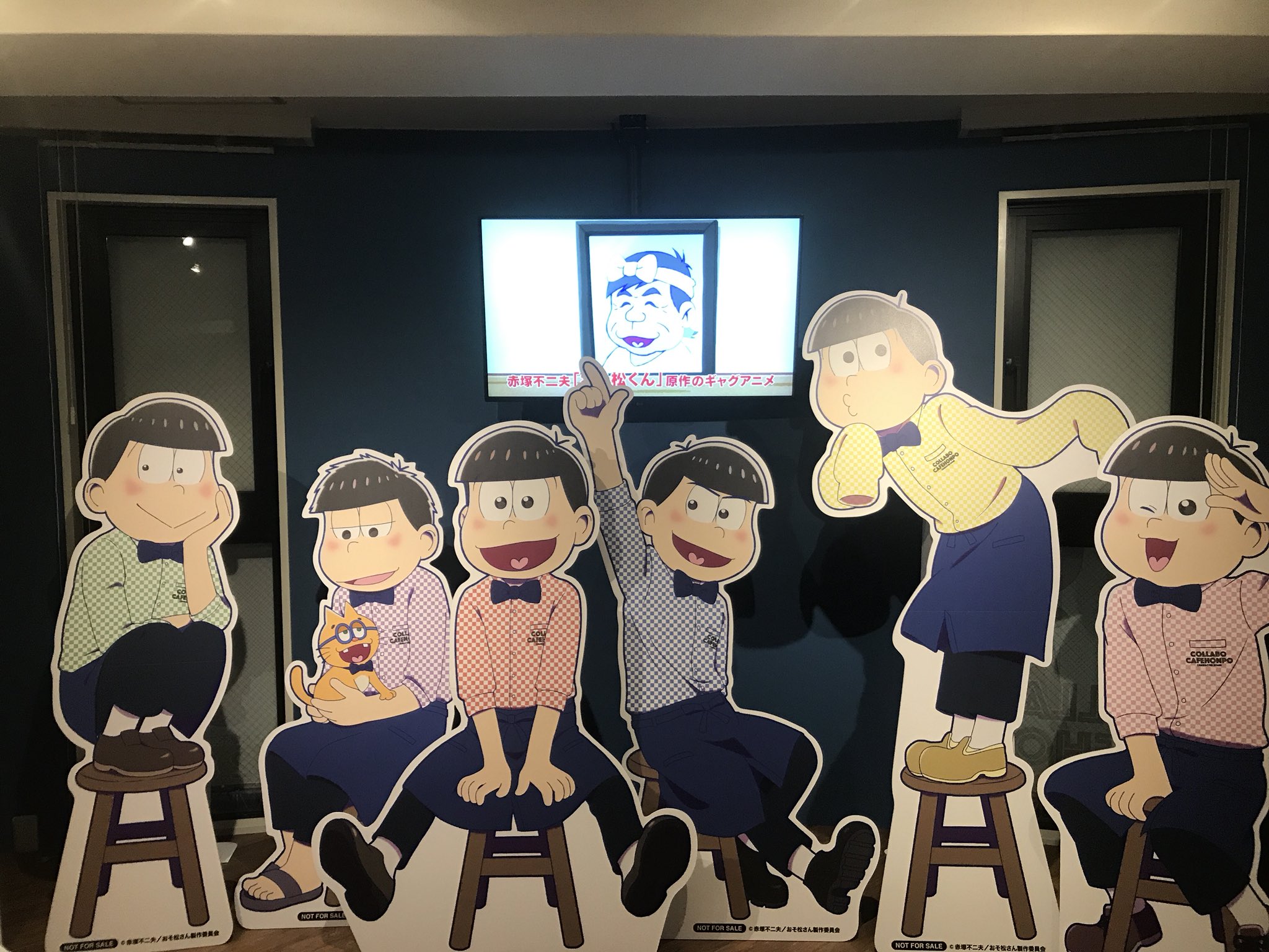 コラボカフェ本舗大阪日本橋店 Tvアニメ おそ松さん Collabo Cafe Honpo大阪日本橋 秋葉原からスタートした おそ松さん コラボも本日終了致しました 大阪店舗はオープン最初のコラボながら期間中たくさんのお客様にご利用頂けた事嬉しく思います