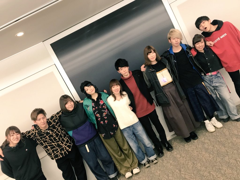 tu_ripu's tweet photo. ウソのようなホントの時間で
即興でやるわたしらに
即興でのってきてくれるメンバー
最後は 手を繋いで輪になって
みんなとできてほんとによかった
#30secWHOO
#MrsGREENAPPLE https://t.co/BP66vj0ttL