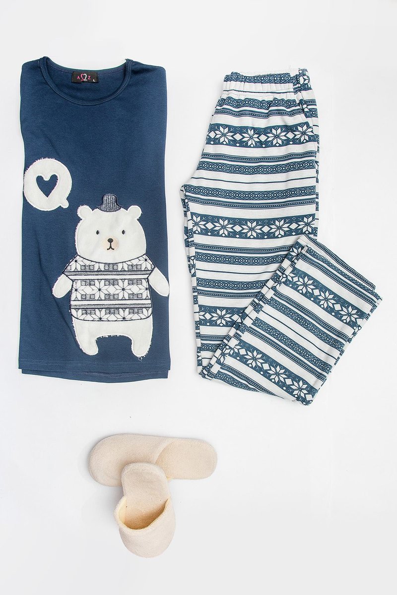 A2zLingerie's tweet photo. Snow Family 😍😍
Enjoy this family with SALE💖💖
20% OFF On First Piece 😍😍💗
Hurry Up To Enjoy The Offer💓💓💓 
Finds It In All Our Stores and Our Online Shop 😍😍
https://t.co/xcTQijTUzo
#A2ZSnow #A2ZLOVE #A2ZHappy #A2Z2018 https://t.co/X0pYCeyjjZ